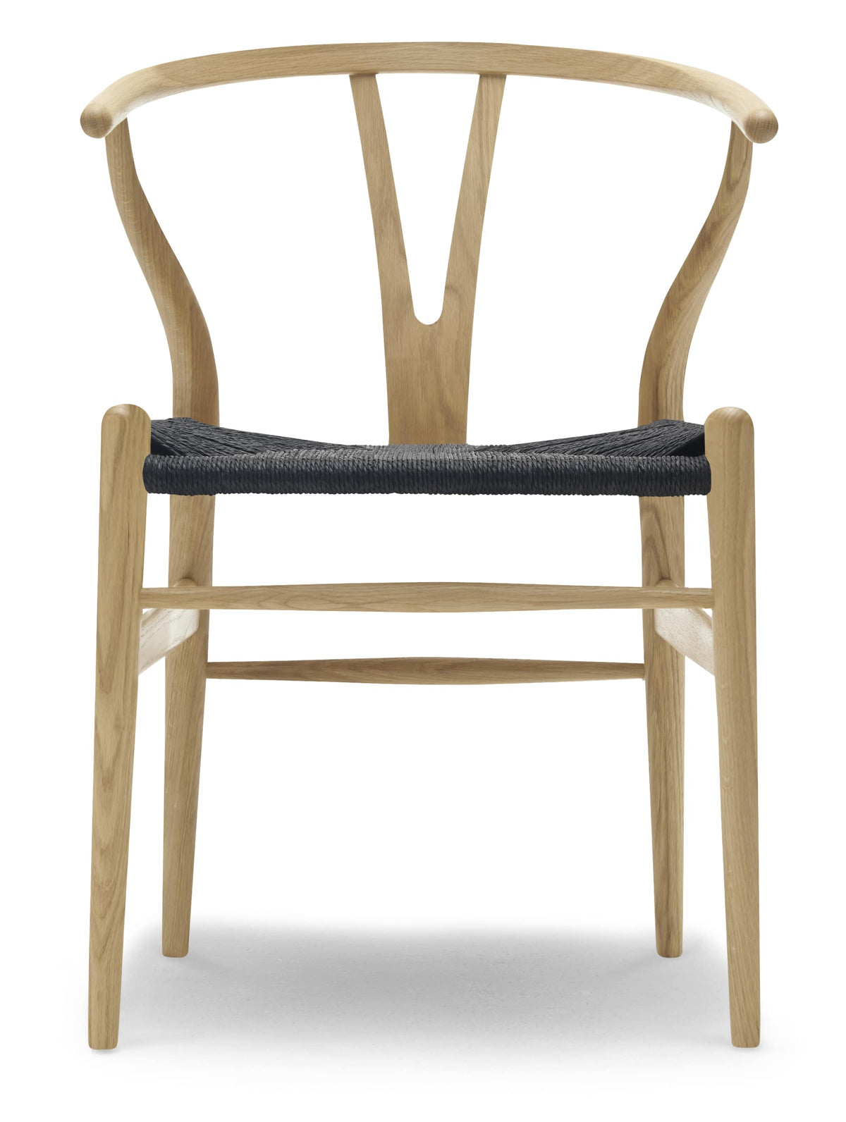 Carl Hansen CH24 – bøk, lakk, svart papirgarn