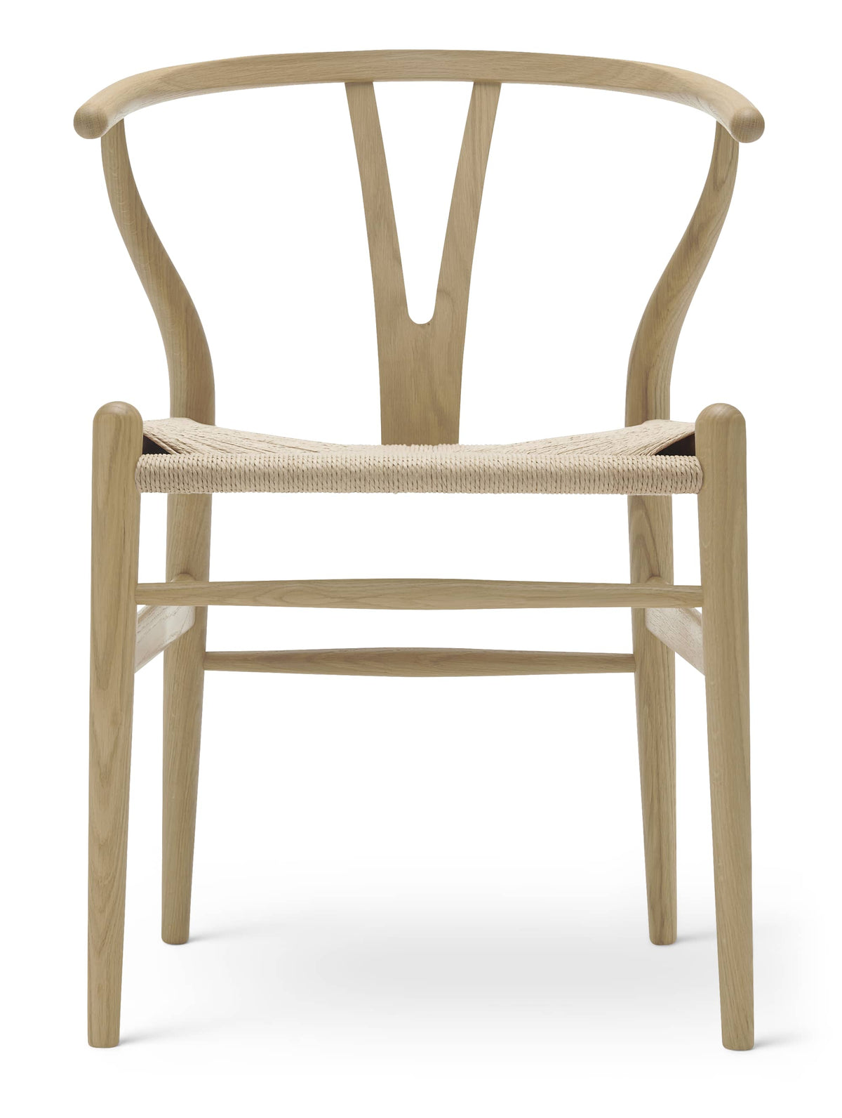 Carl Hansen CH24 – eik, såpe, naturfarget papirgarn