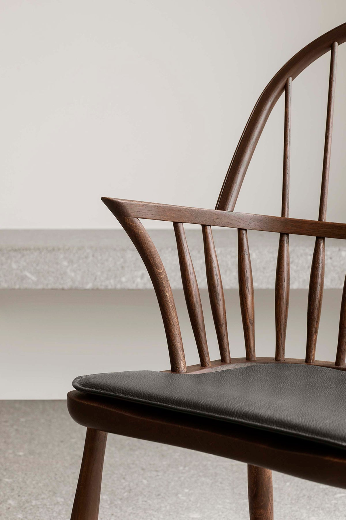 Carl Hansen CU FH38 pute til Windsor Chair – miljøbilde