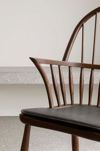 Carl Hansen CU FH38 pute til Windsor Chair – miljøbilde