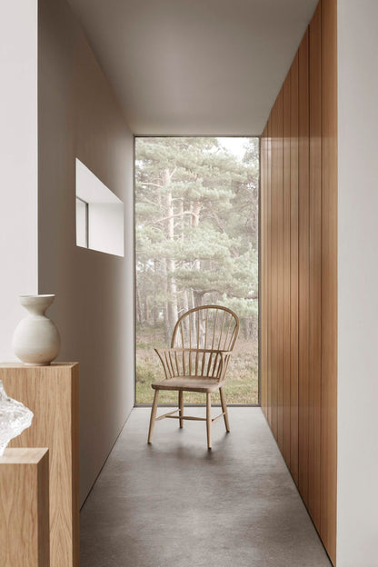 Carl Hansen FH38 Windsor Chair spisestol – miljøbilde
