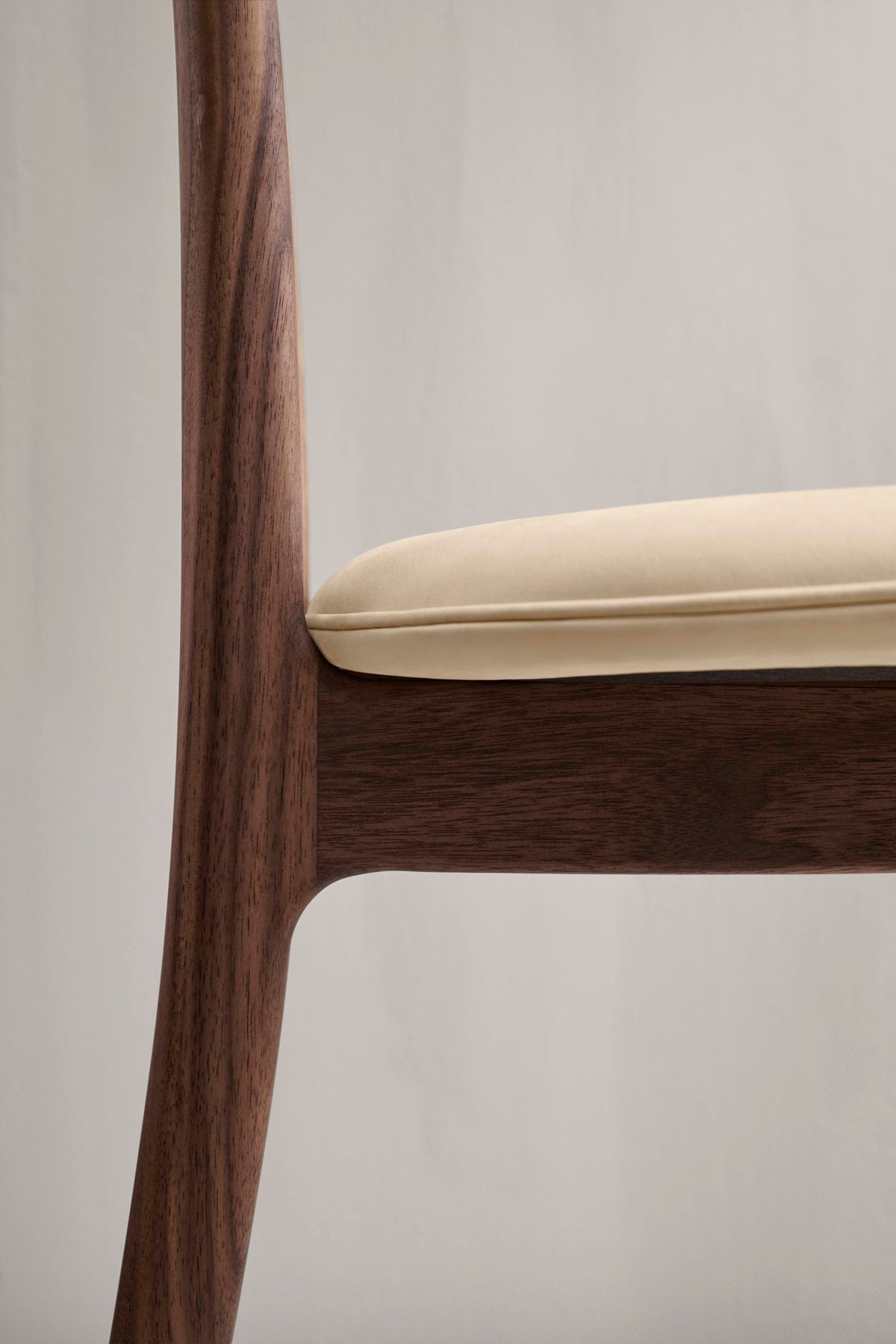Carl Hansen OW58 T-Chair spisestol – miljøbilde