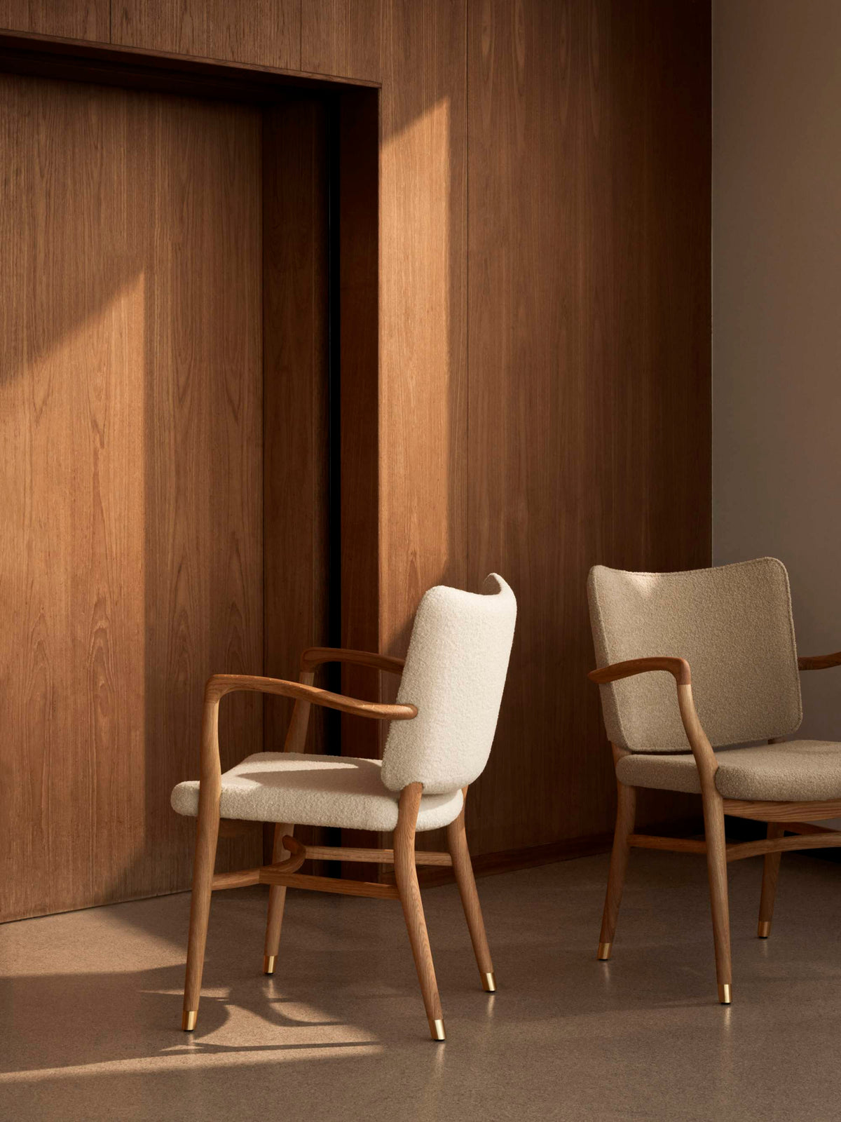 Carl Hansen VLA61 Monarch Chair spisestol – miljøbilde