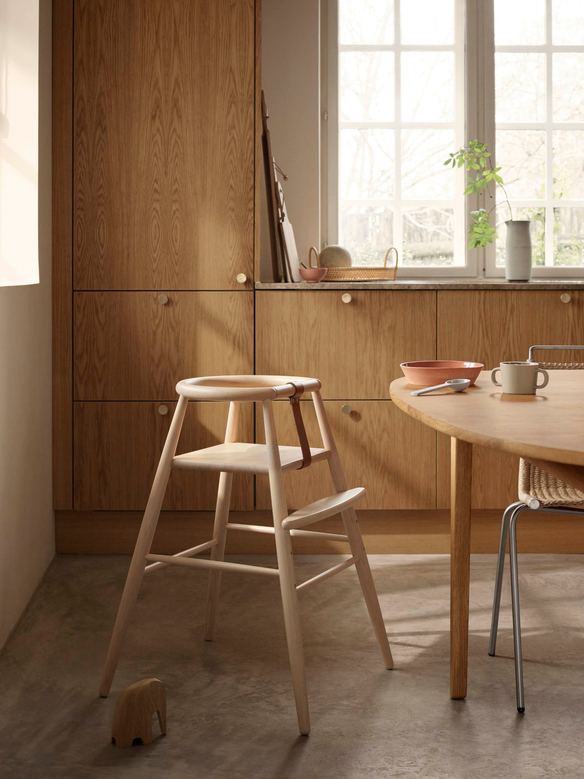 Carl Hansen ND54 høy barnestol – bøk, lakk – miljøbilde