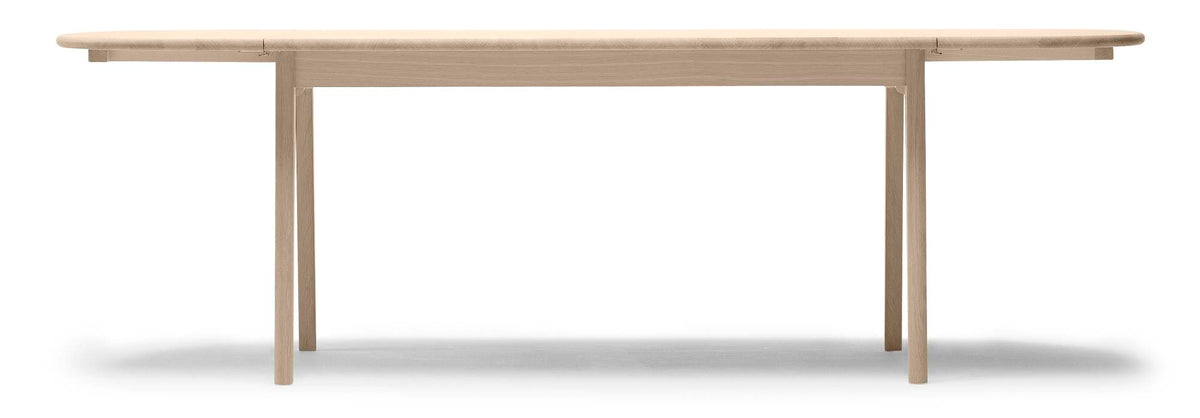 Carl Hansen CH006 spisebord – Eik, såpe
