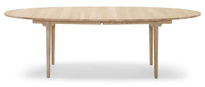 Carl Hansen CH339 spisebord – Med uttrekk til to ileggsplater, Eik, såpe