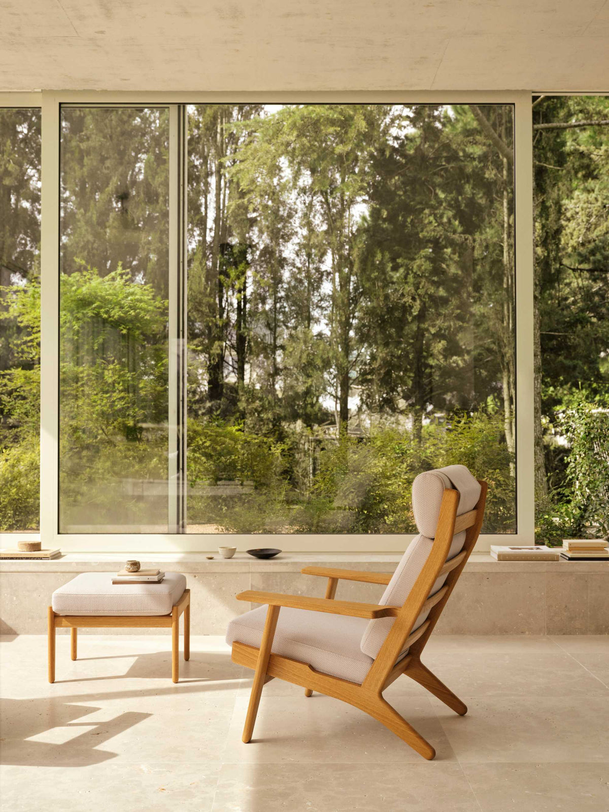 Carl Hansen CH290F fotskammel – miljøbilde