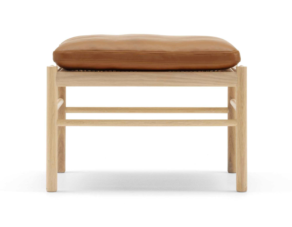 Carl Hansen OW149F Colonial Footstool – eik, såpe