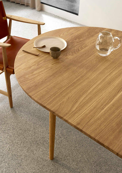 Carl Hansen BM0121 spisebord – miljøbilde