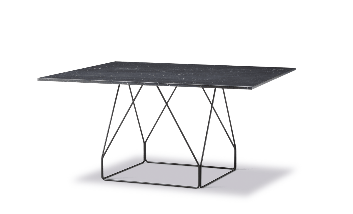Fredericia JG Table 140 × 140 cm. Velg understell og bordplate