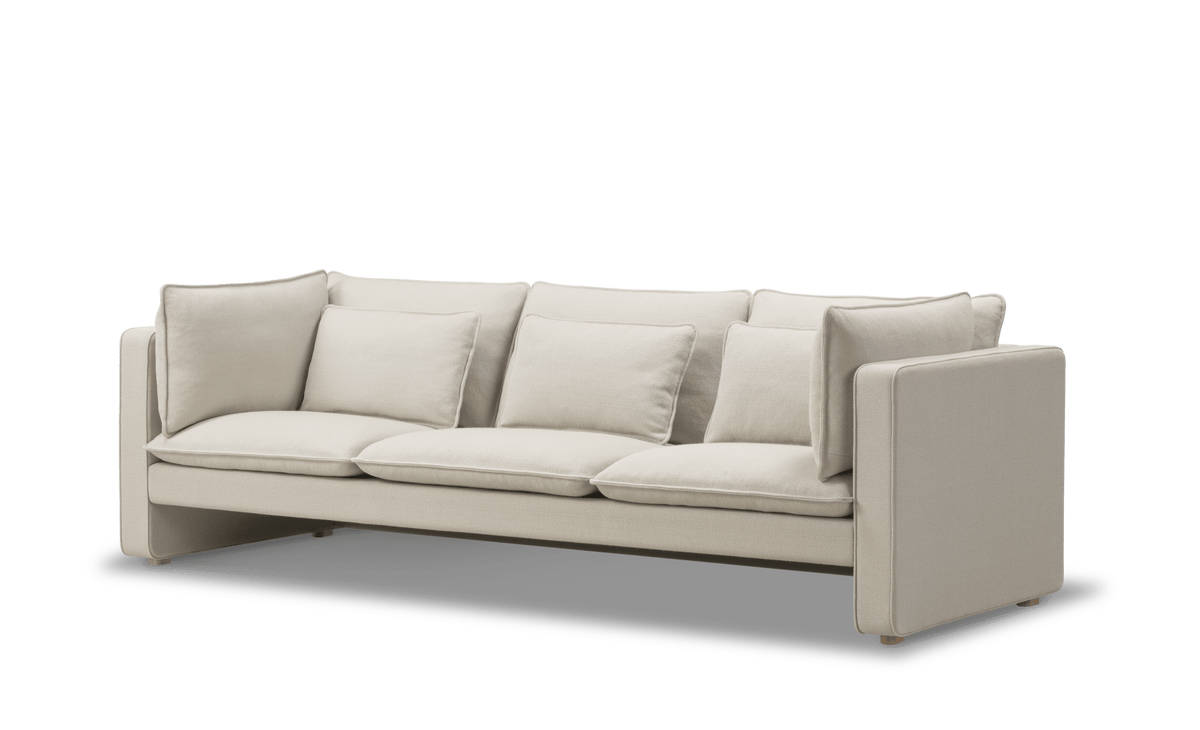 Fredericia Jota sofa 231 cm, 3-seter. Velg tekstil og armputer