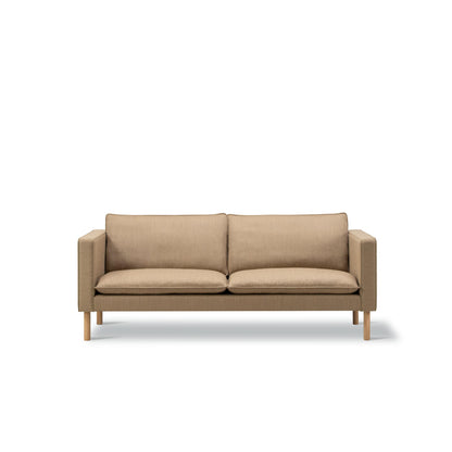 Fredericia Jota sofa på ben, 185 cm, 2-seter. Velg tekstil og armputer