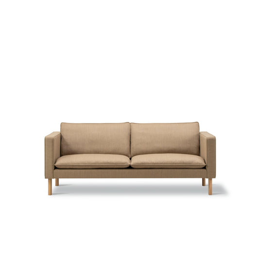 Fredericia Jota sofa på ben, 185 cm, 2-seter. Velg tekstil og armputer