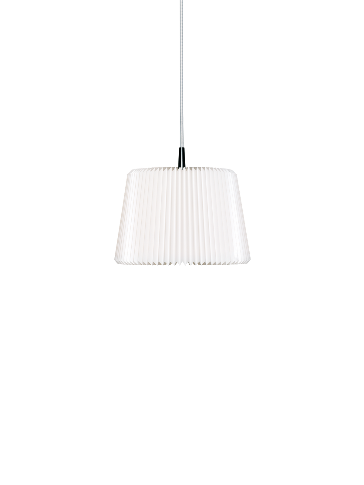 LE KLINT Modell 120 Snowdrop pendel – Medium – Ø30 × H20 cm, Standard (plastfolie)