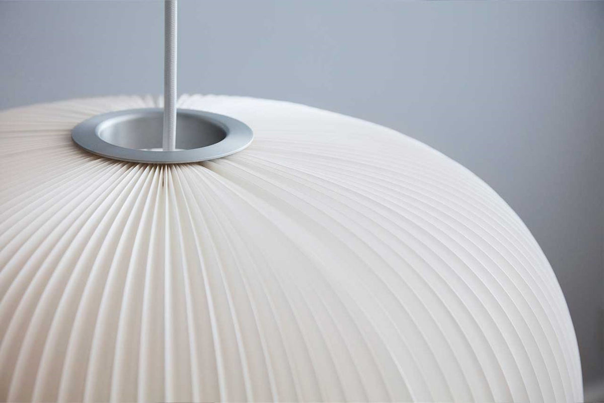 LE KLINT Modell 132 Lamella 1 pendel Ø46 × H33 cm – detalj