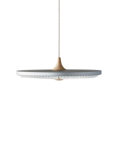 LE KLINT Modell 198 Soleil pendel – Medium – Ø50 × H6 cm, Lys eik, Standard (plastfolie)
