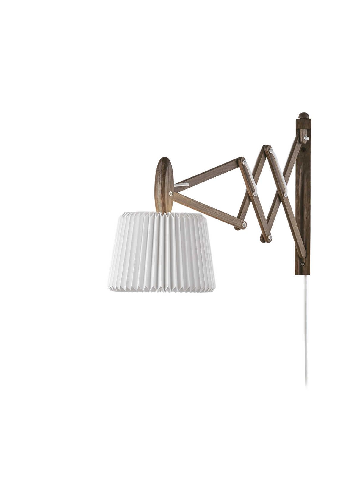 LE KLINT Sax 223 vegglampe, kort arm, Snowdrop-skjerm – Røkt eik, Standard (plastfolie)