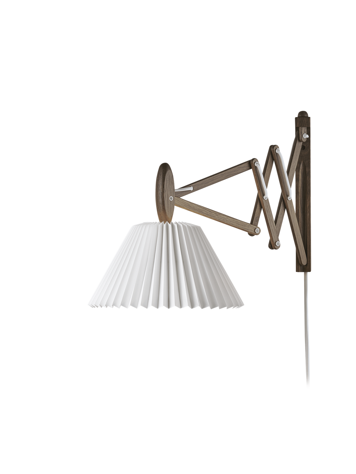 LE KLINT Sax 223 vegglampe, kort arm, skjerm 2/17 – Røkt eik, Standard (plastfolie)
