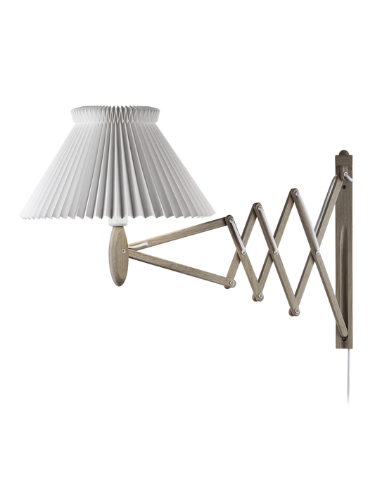 LE KLINT Sax 234 vegglampe, lang arm, skjerm 1/21 – Lys eik, Papir