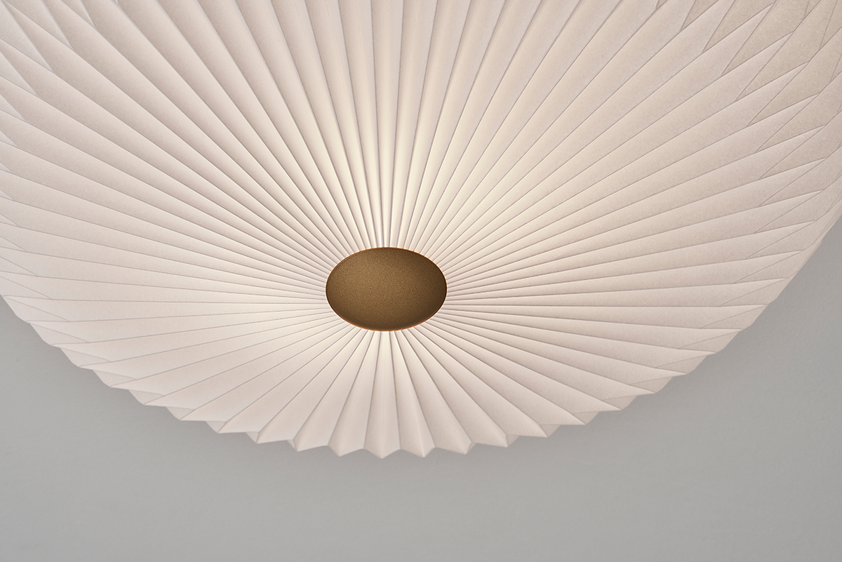 LE KLINT Modell 23 tak- og vegglampe – detalj