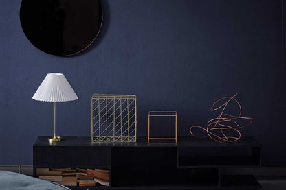 LE KLINT Modell 307 bordlampe, messing i interiør