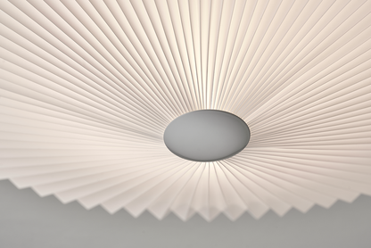 LE KLINT Modell 30 tak- og vegglampe – detalj