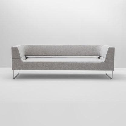 LK Hjelle Hal 201 sofa 2-seter. Velg tekstil.