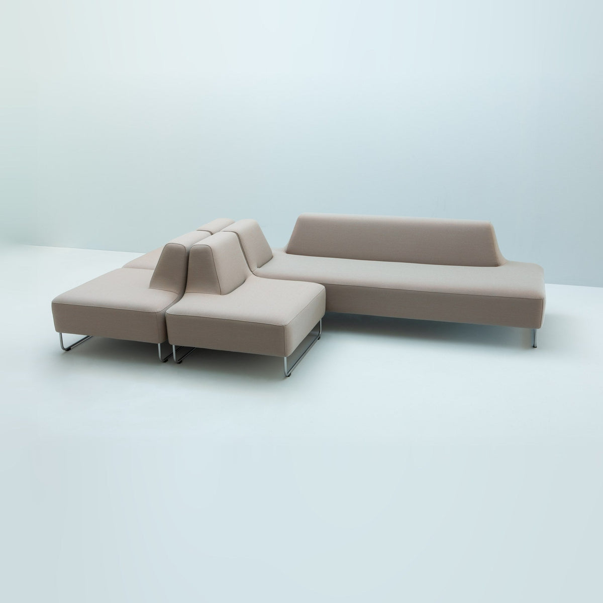 LK Hjelle Ugo modulsofa Combo 2 (L 454 x D 164 cm). Velg tekstil.