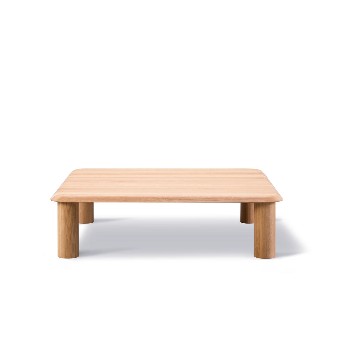 Fredericia Islets Coffee Table 110 × 110 cm. Velg treverk