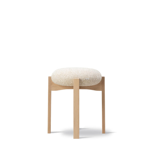 Fredericia Pioneer krakk, h. 46 cm. Velg tekstil og treverk