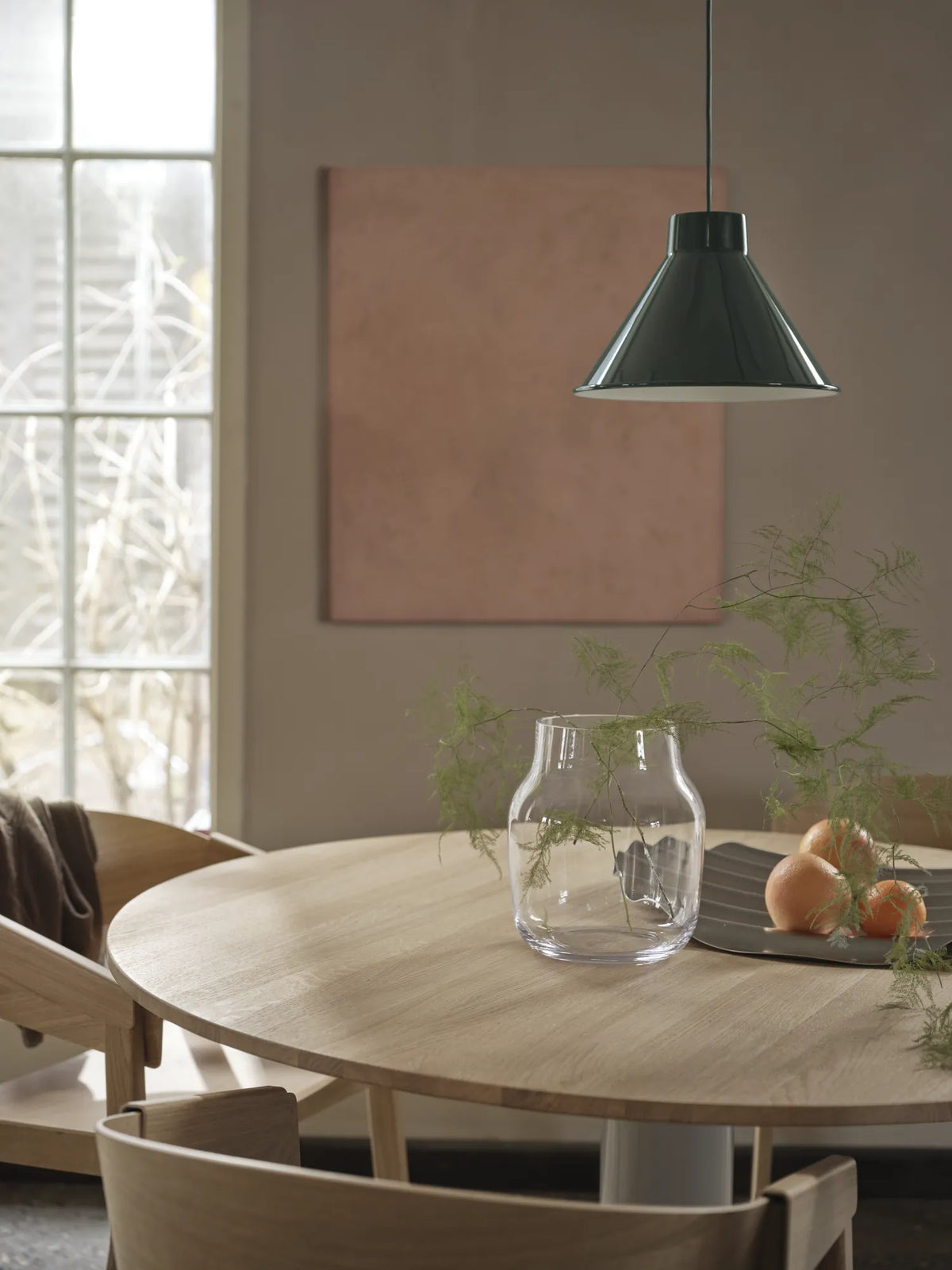 Muuto Wave brett i stål. Steel