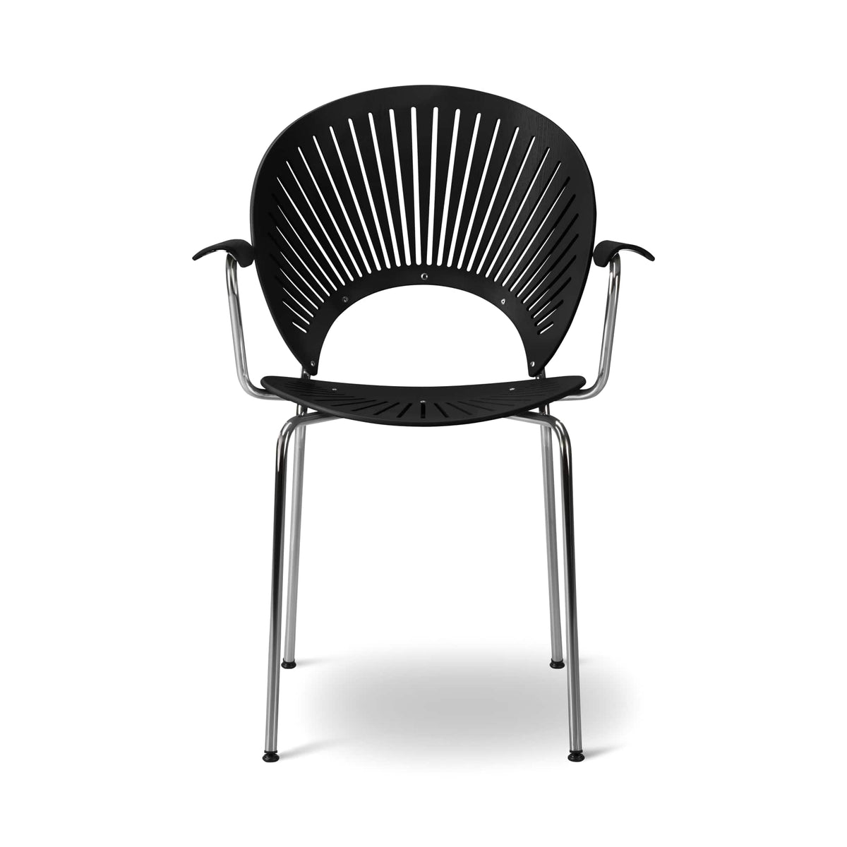 Fredericia Trinidad Armchair tresete. Velg understell og treverk
