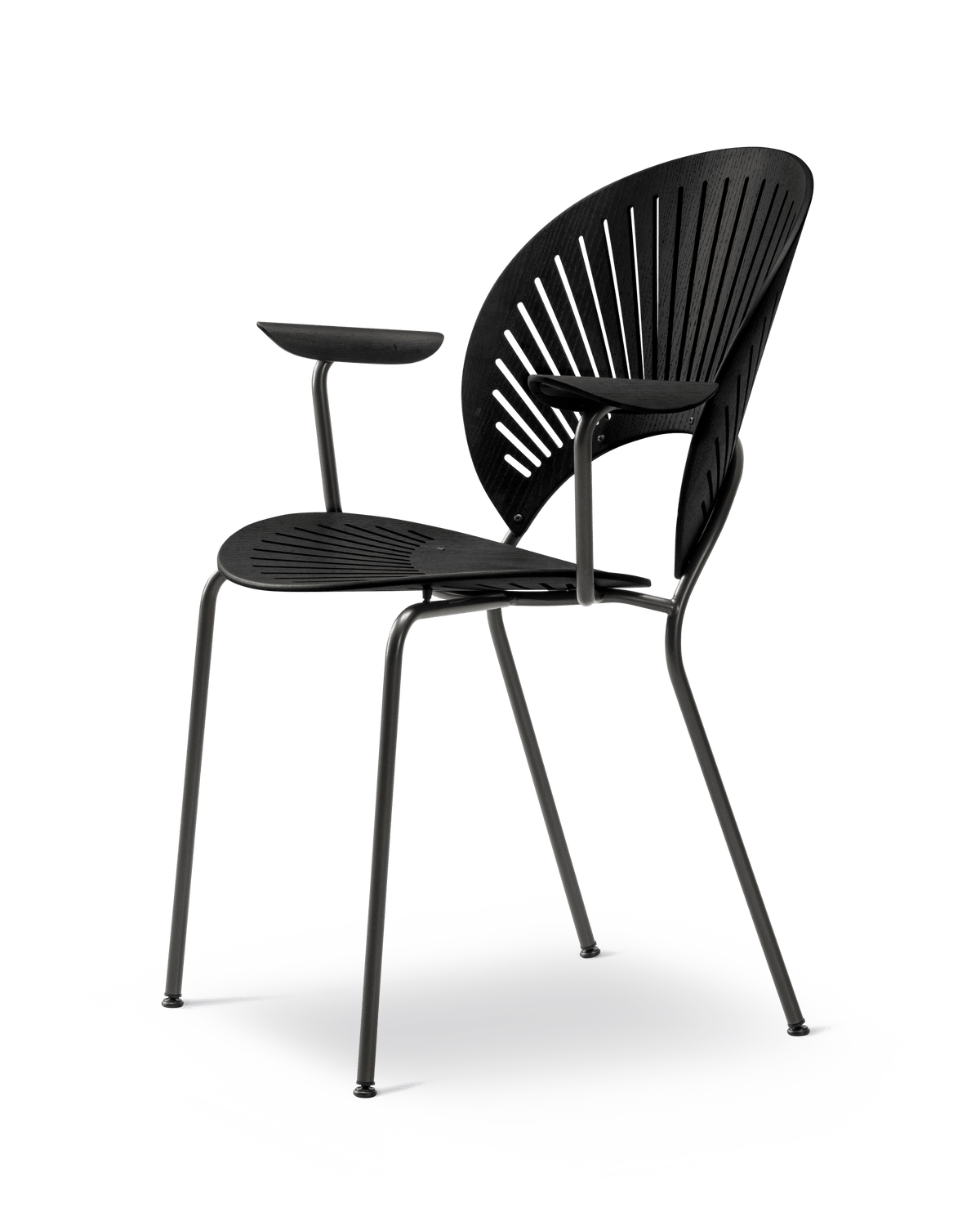 Fredericia Trinidad Armchair tresete. Velg understell og treverk