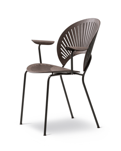 Fredericia Trinidad Armchair tresete. Velg understell og treverk