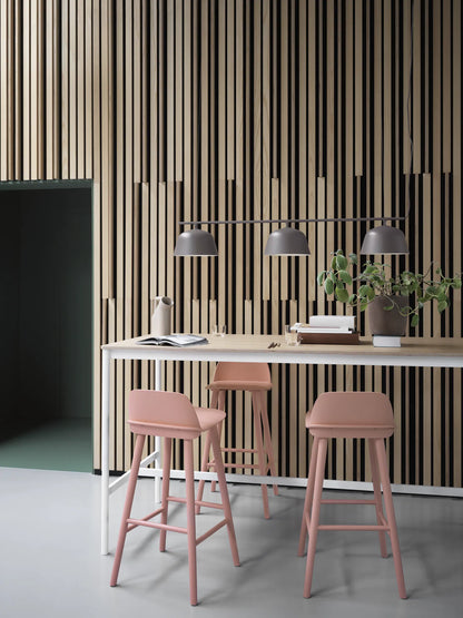 Muuto Nerd Counter Stool barkrakk i tre. Velg farge