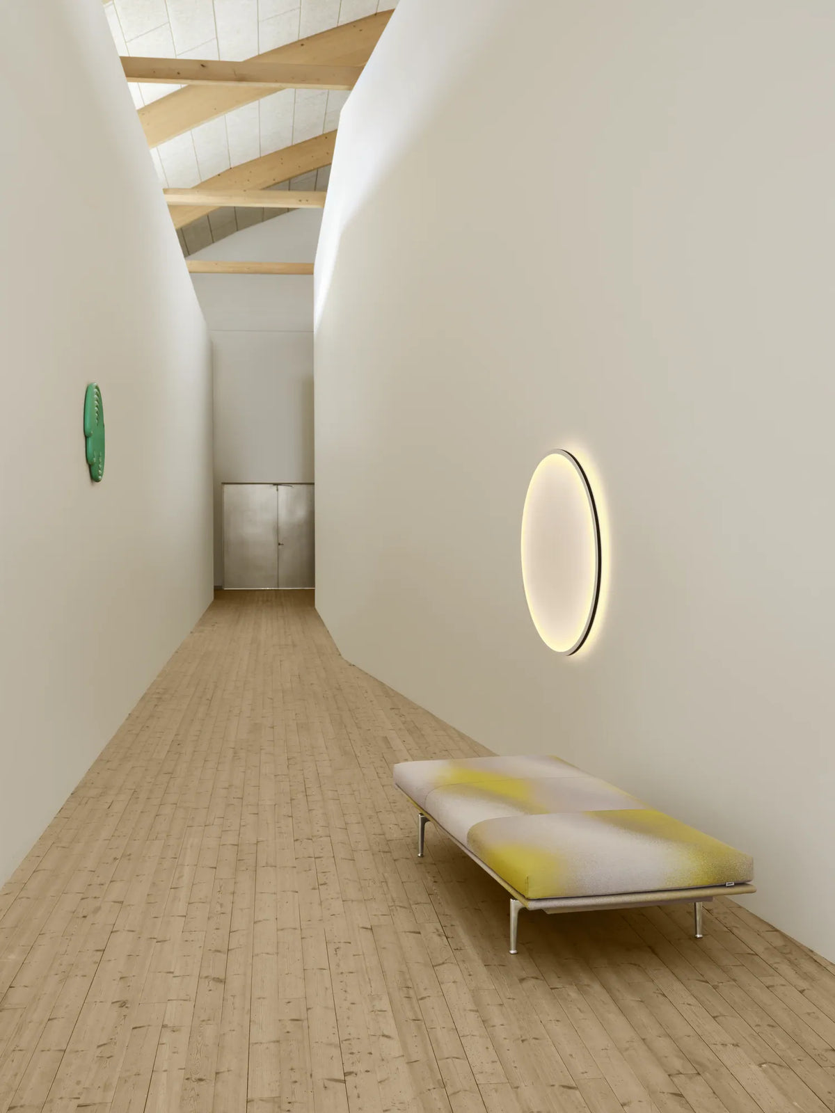 Muuto Calm vegglampe. Velg modell og utførelse