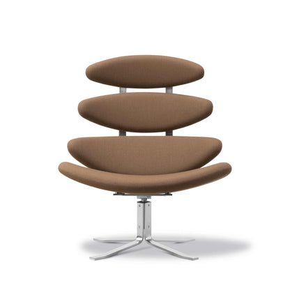 Fredericia Corona Chair loungestol med dreiefot. Velg tekstil og understell