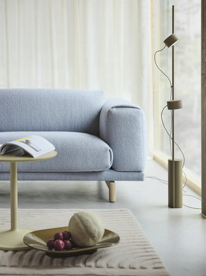 Muuto Post gulvlampe. Velg farge