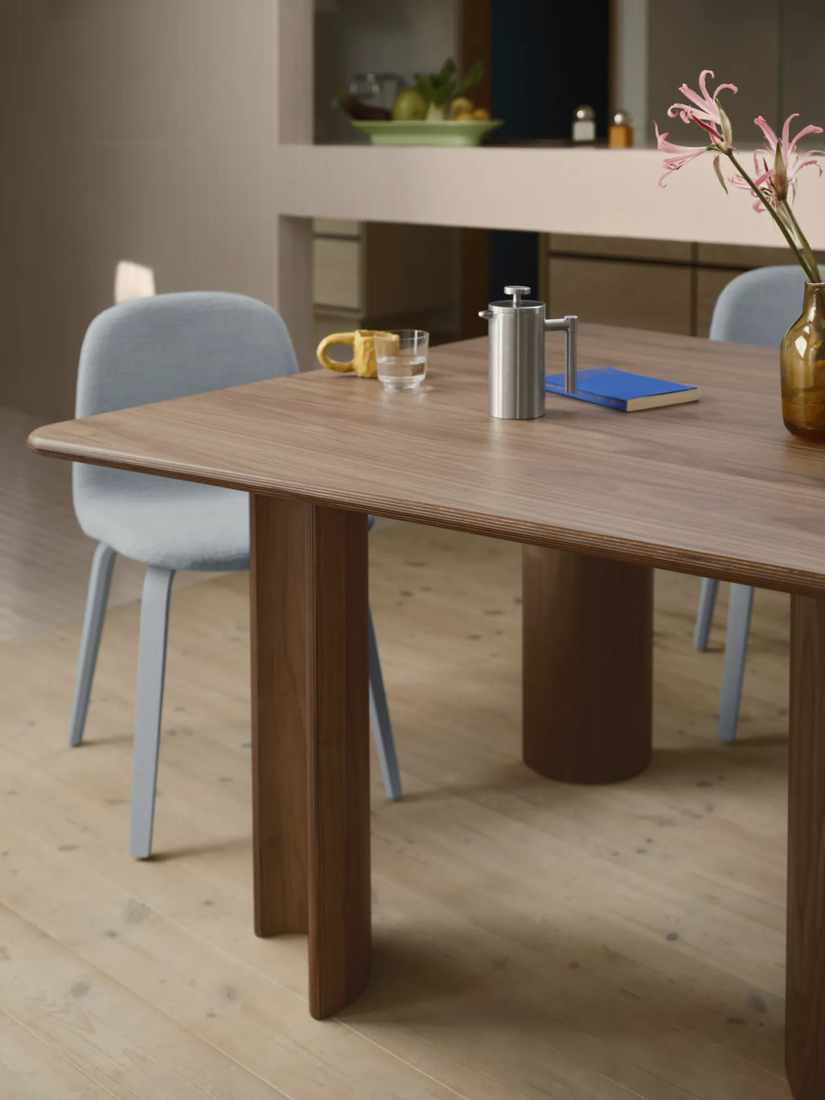 Muuto Silent vase. Velg størrelse og farge