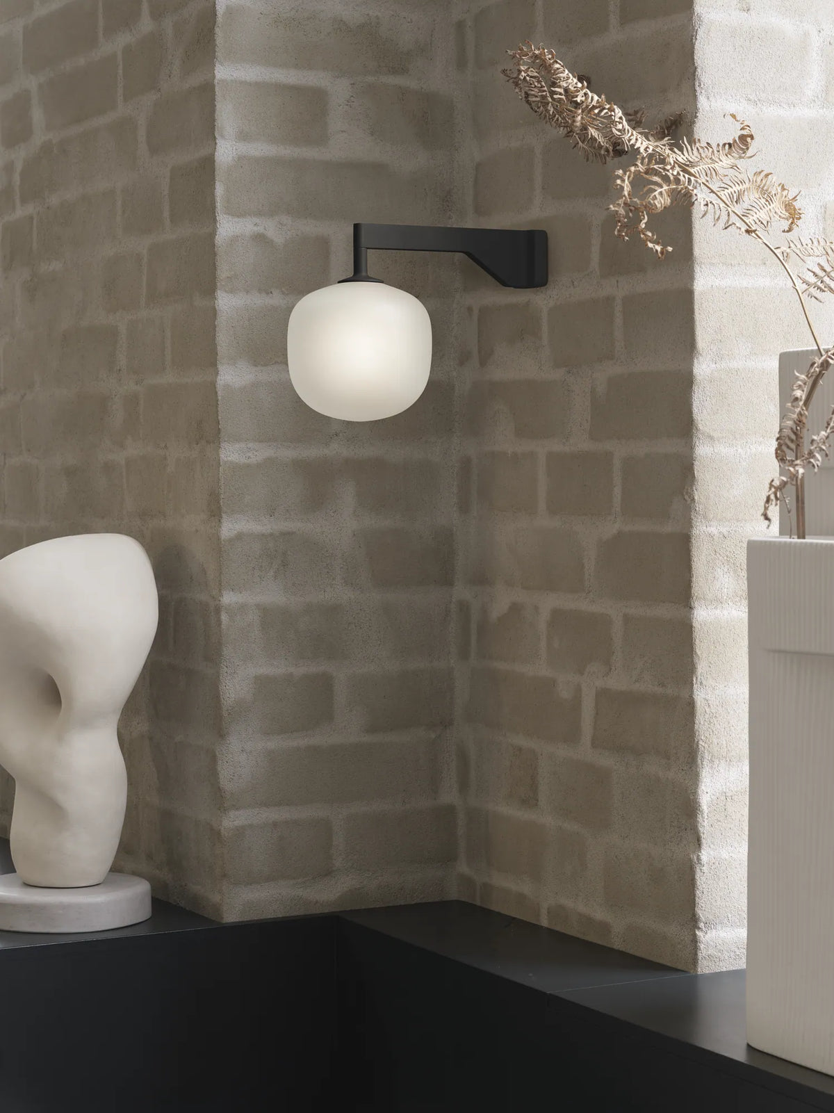 Muuto Rime vegglampe. Velg farge