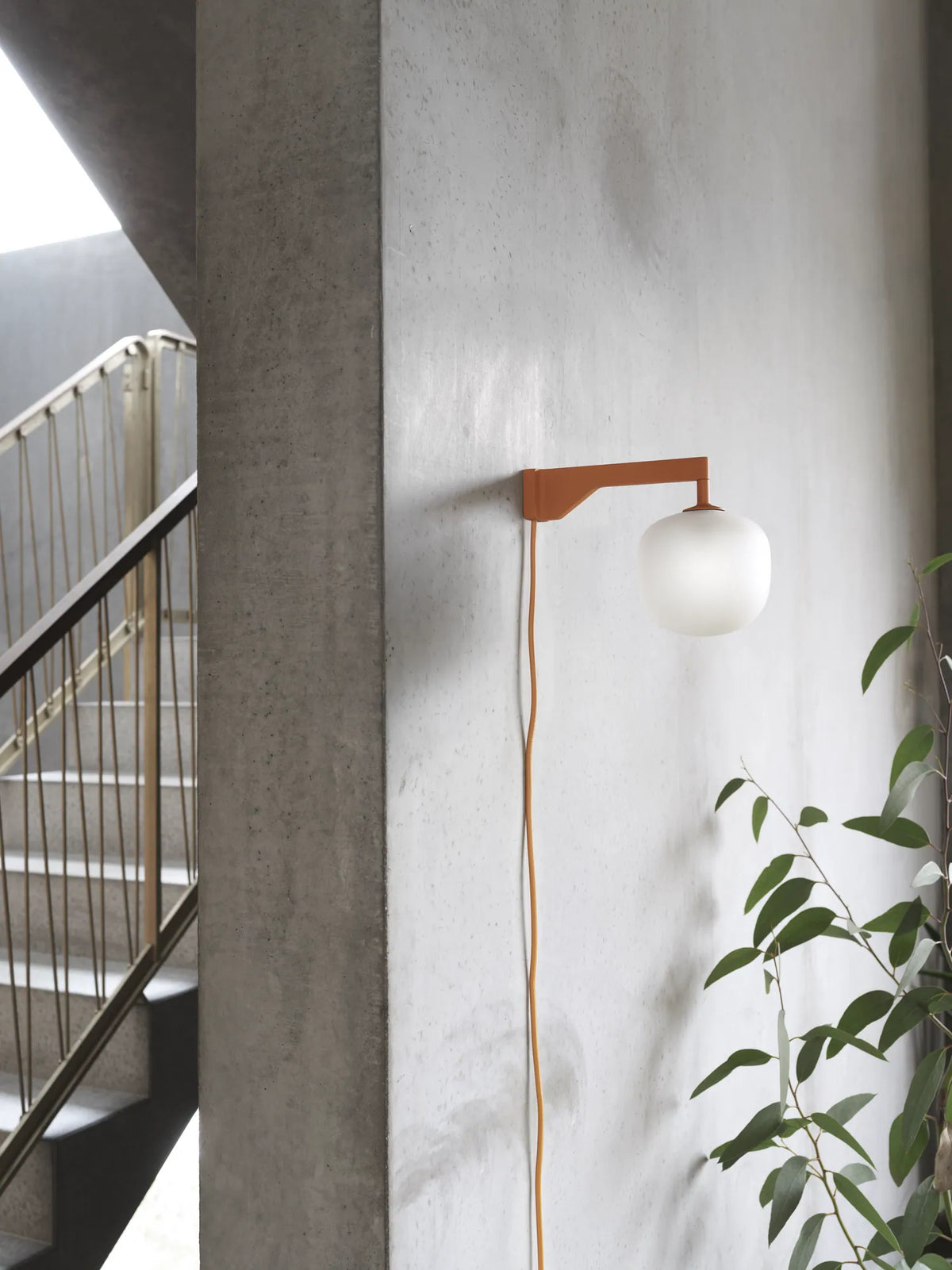 Muuto Rime vegglampe. Velg farge