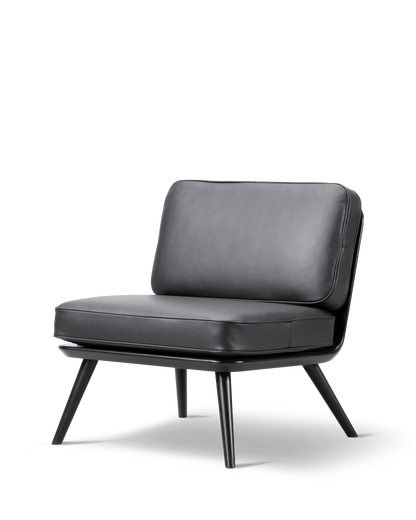 Fredericia Spine Lounge Chair Petit lenestol. Velg tekstil og treverk