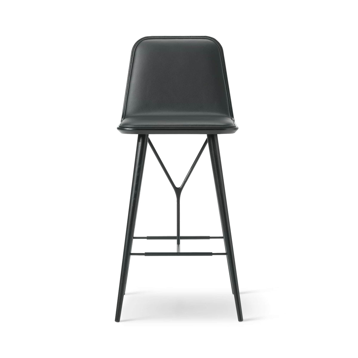 Fredericia Spine Wood Barstool forsidepolstret. Velg tekstil og treverk