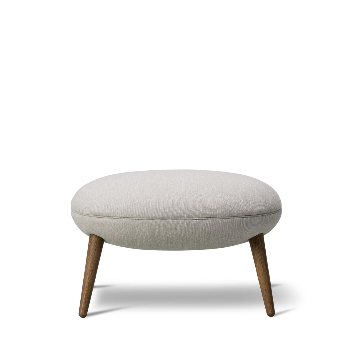 Fredericia Swoon Ottoman trestell. Velg tekstil