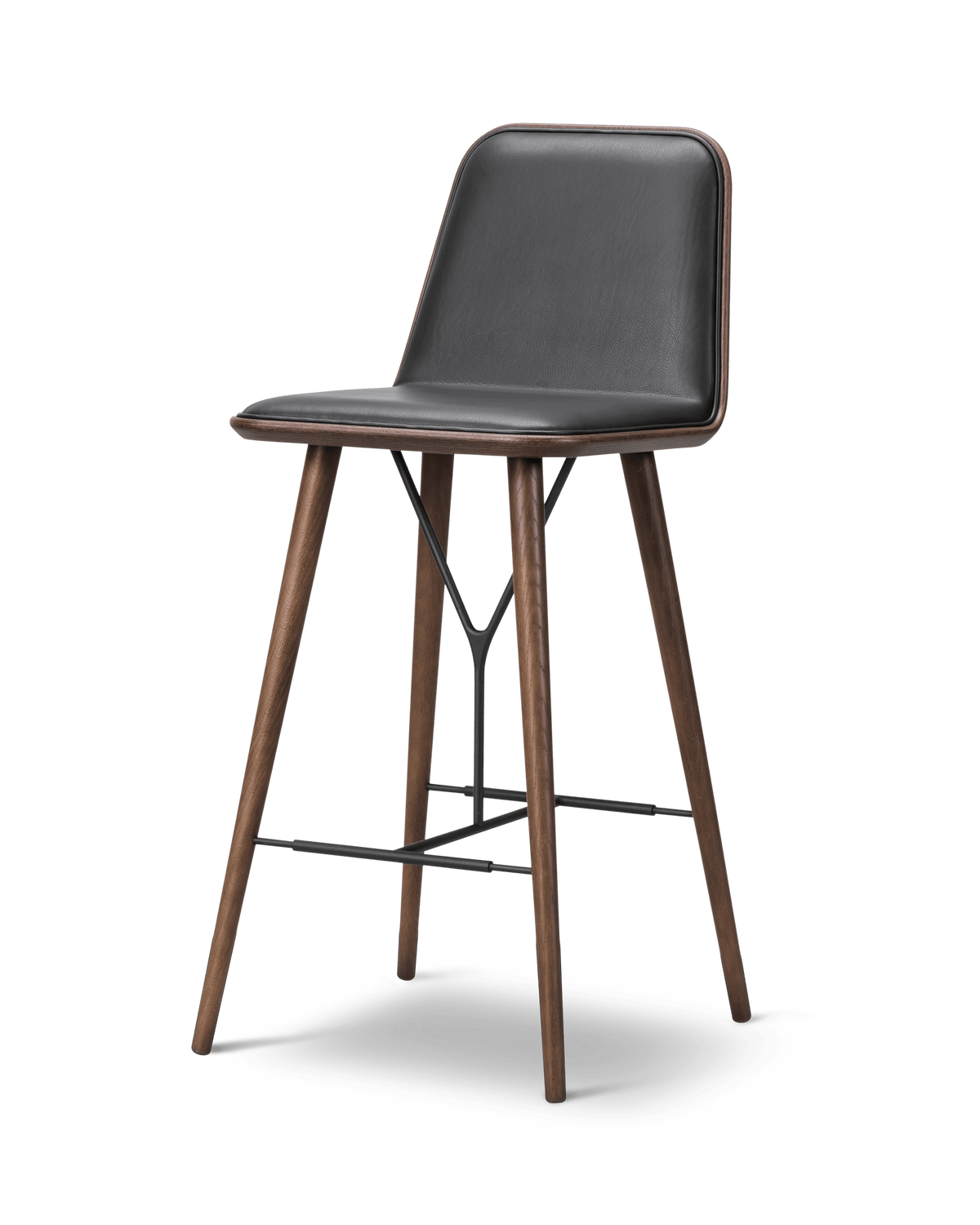 Fredericia Spine Wood Barstool forsidepolstret. Velg tekstil og treverk