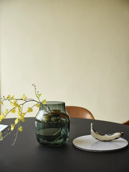 Muuto Silent vase. Velg størrelse og farge