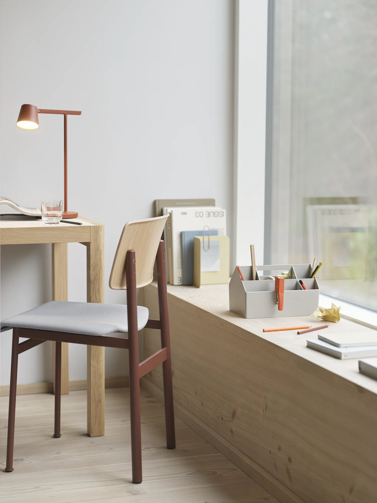 Muuto Tip bordlampe. Velg farge