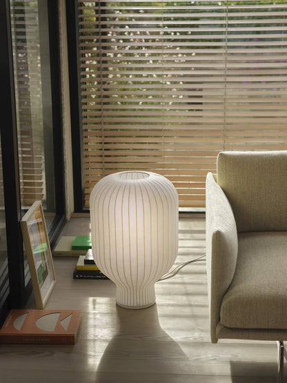 Muuto Strand bordlampe. Velg størrelse