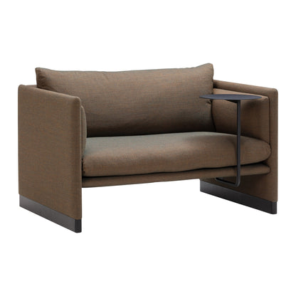Wendelbo Case sofa lav rygg 1,5-seter med påmontert stålbord