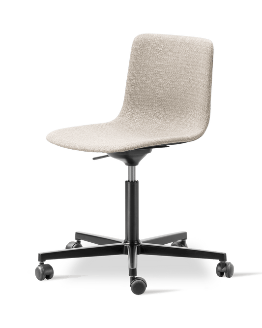 Fredericia Pato Office Chair fullpolstret. Velg tekstil